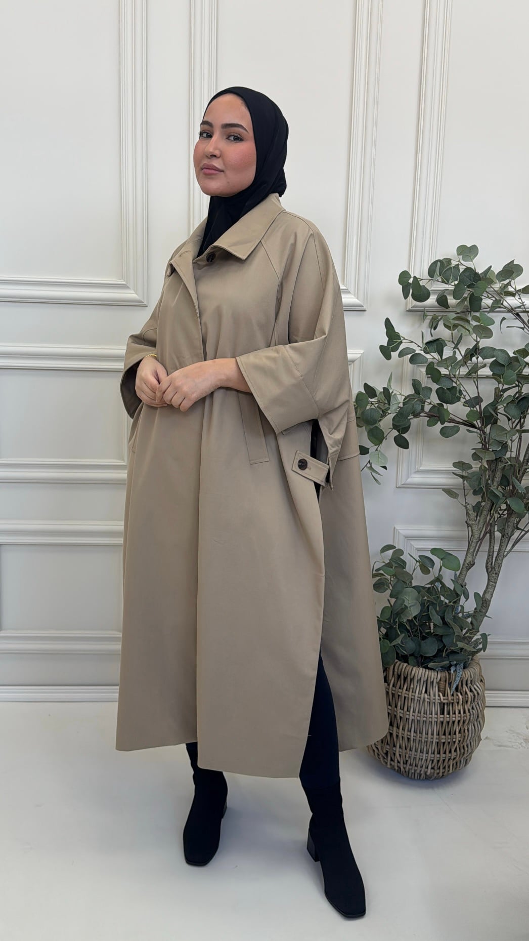 CAPE COAT