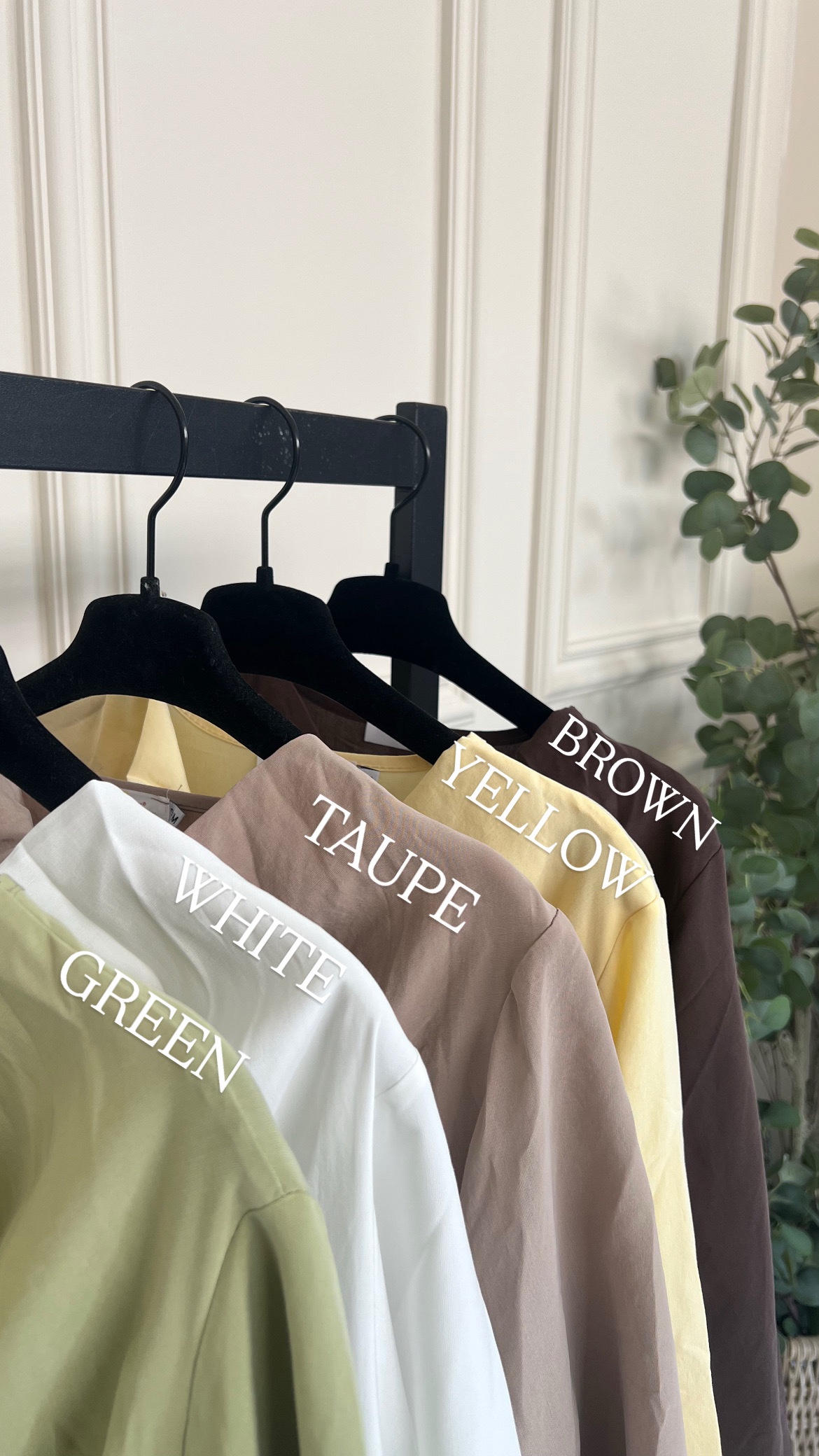 SOFT ELEGANCE DRESS - Afbeelding 3