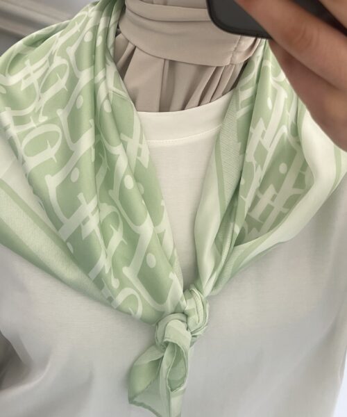 Alternative view of GRACE SCARF