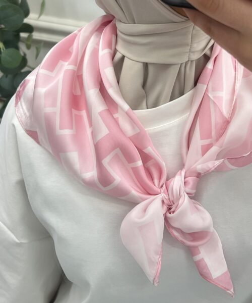 PASTEL DREAM SCARF