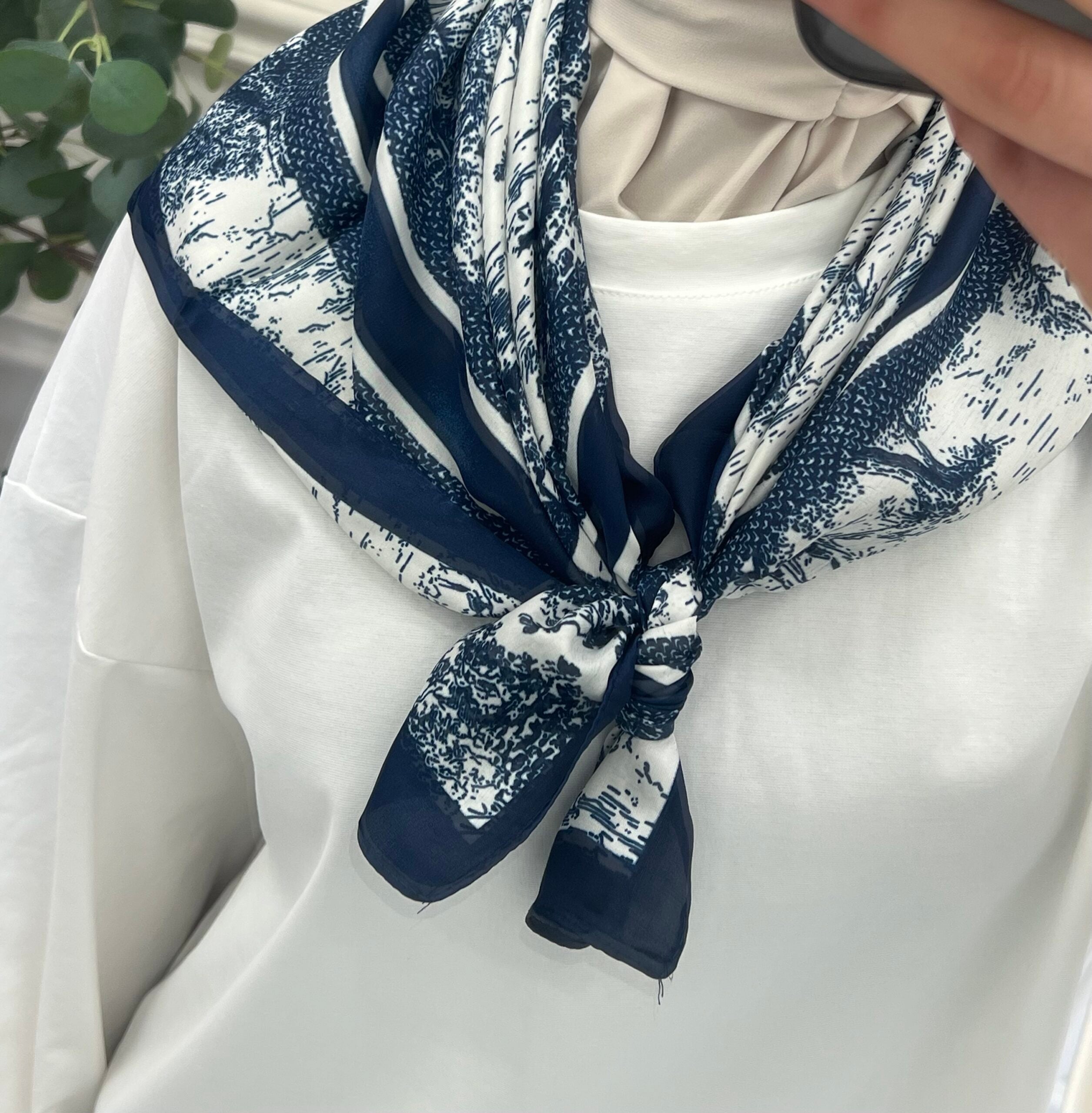 SAFIRA SATIN