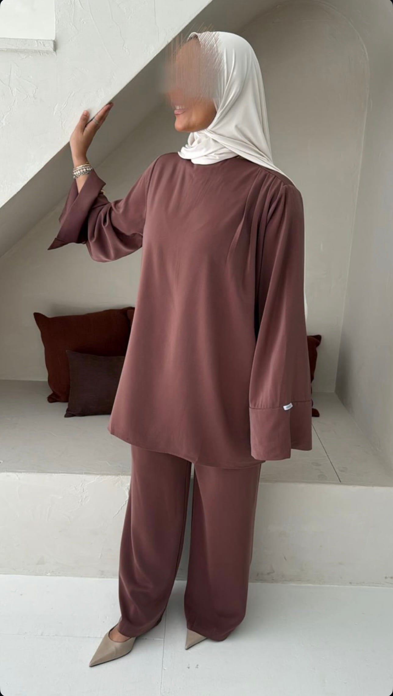 EMIRATI || SATIN - TWO PIECE