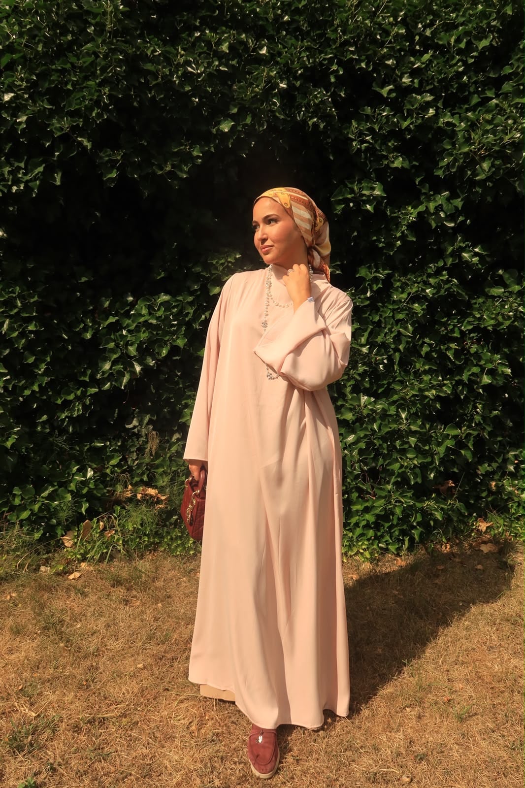 EMIRATI || SATIN DRESS - Afbeelding 2
