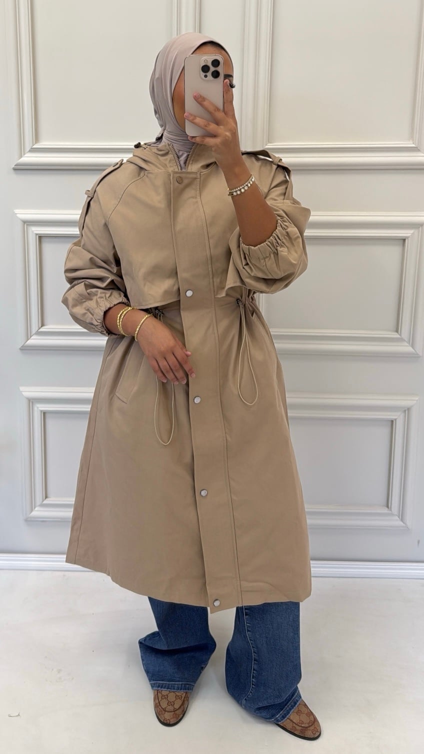 TRENCHCOAT MET CAPUCHON
