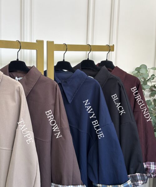 Alternative view of TRENCHCOAT MET RUITJESPATROON