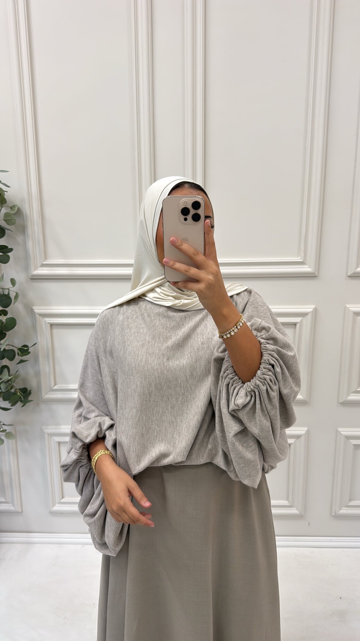 DRAPED SLEEVE TOP