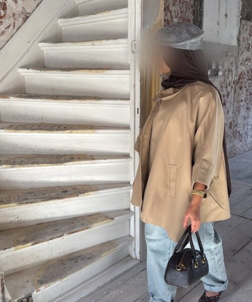 Alternative view of SHORT TRENCH CAPE