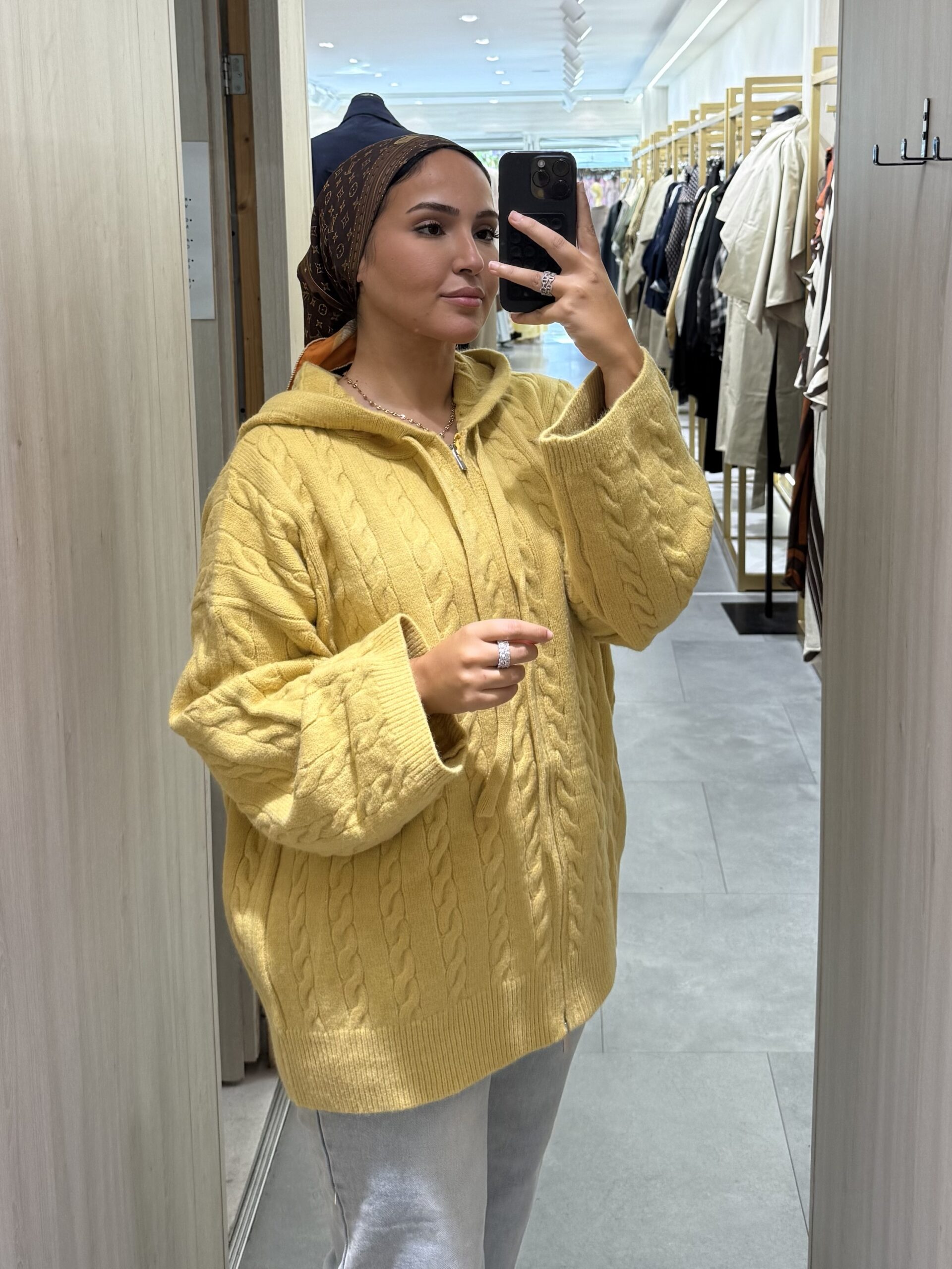 CABLE KNIT HOODED