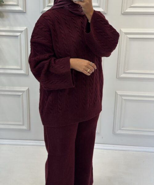 CABLE KNIT TOP & TROUSERS