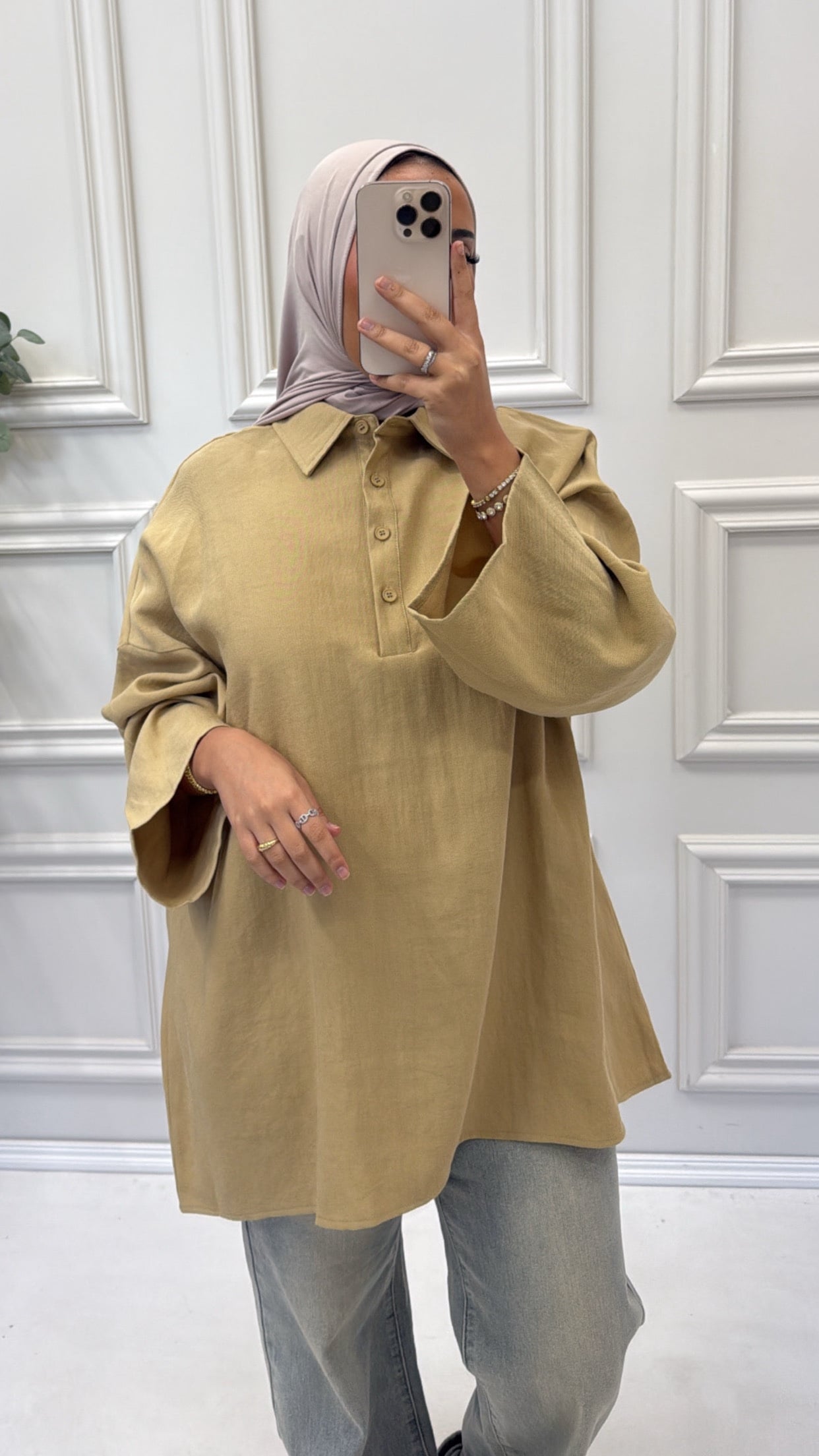 MODEST BLOUSE